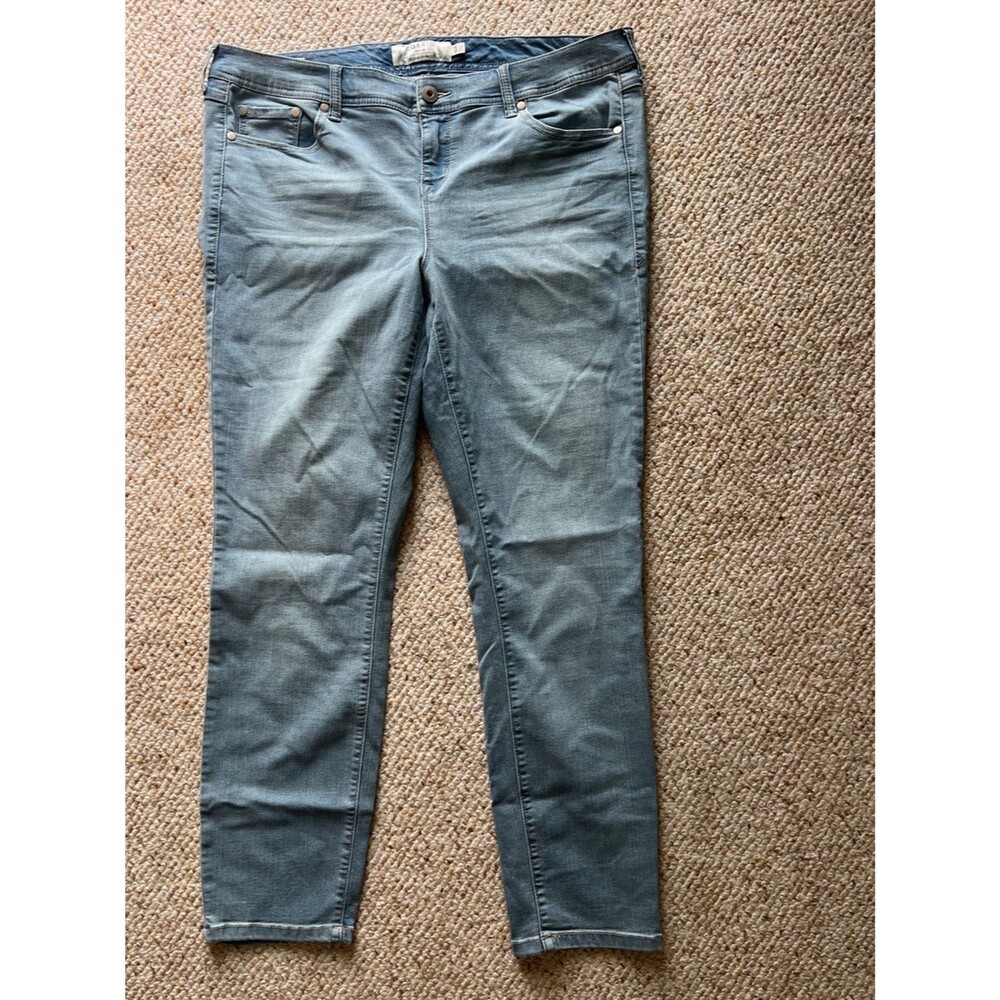 torrid 16R Light Blue Luxe Skinny Denim Jeans